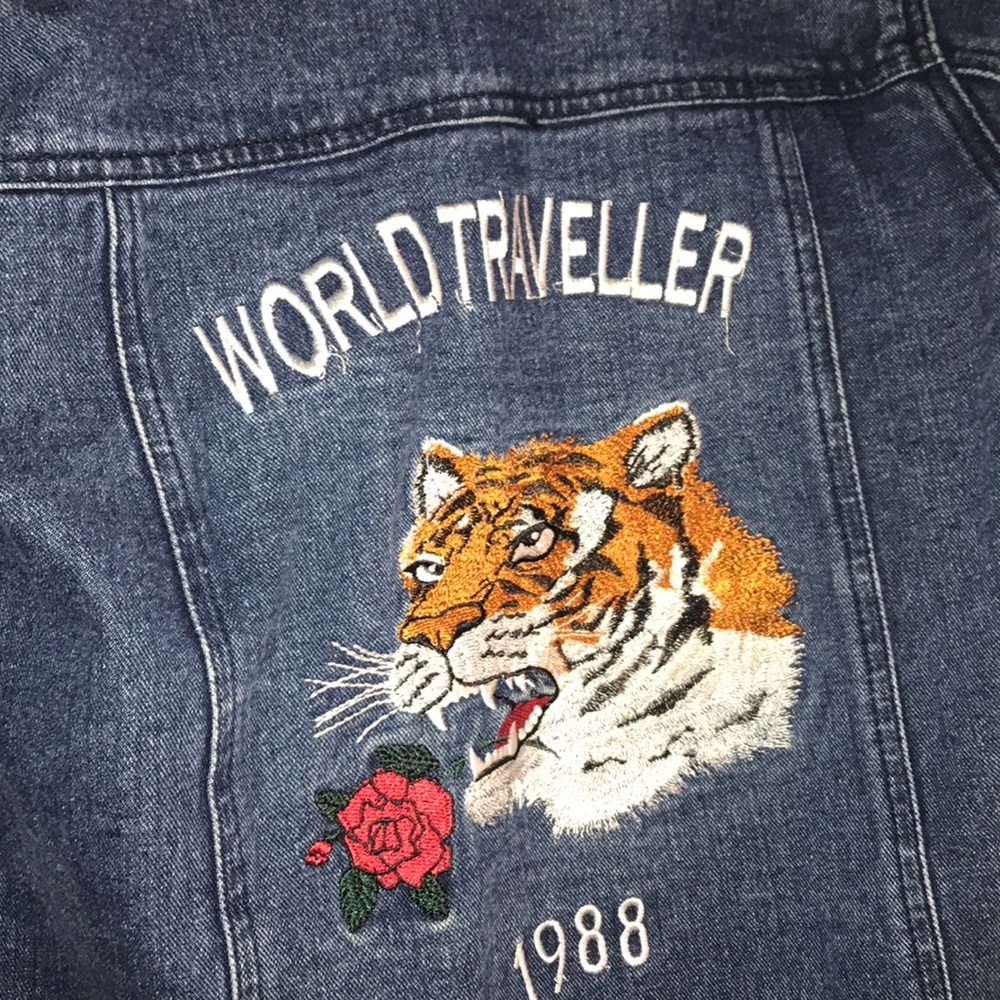 Beautiful New Jean Jacket - Picture 4 of 6